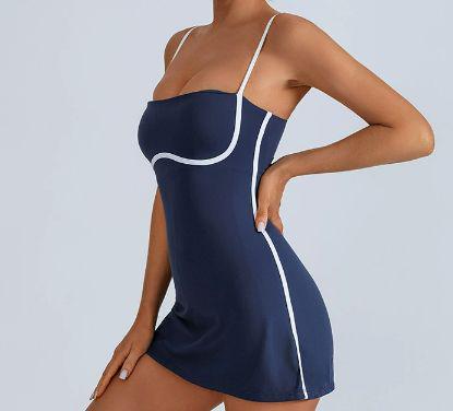 Vestido Deportivo con Vuelo